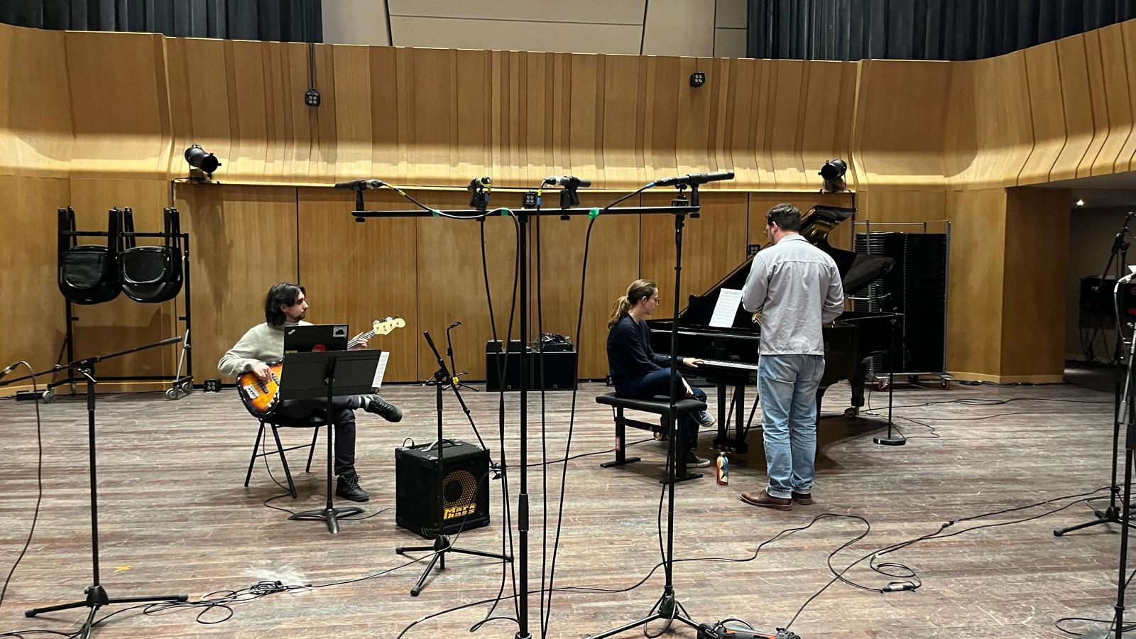 Projets et Applications Musicales - Sound Recording and Audio Source ...
